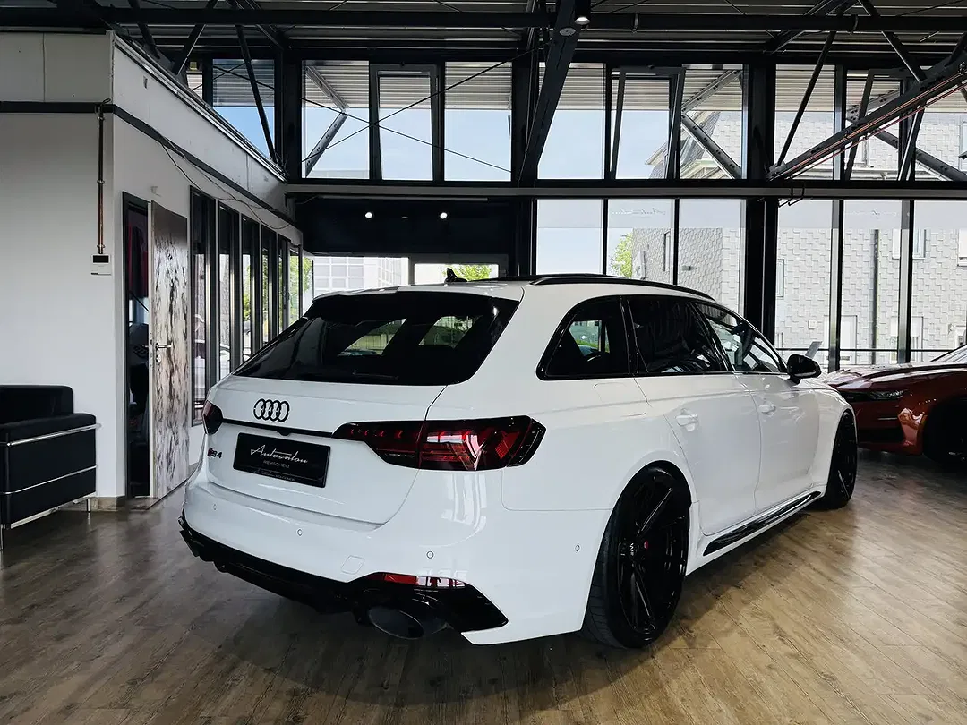 Audi RS4 2.9 TFSI quattro - Thumbnail 8