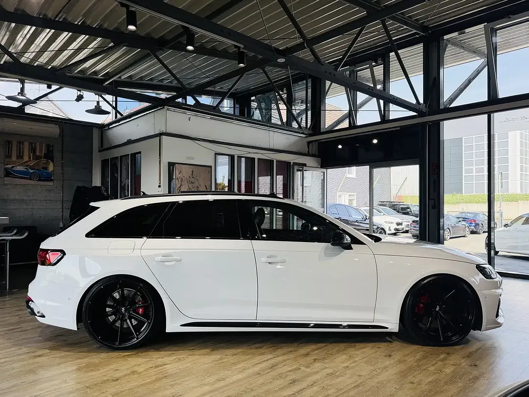 Audi RS4 2.9 TFSI quattro - Thumbnail 9