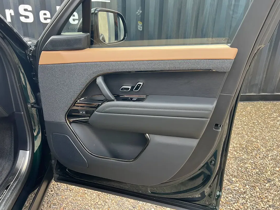 Land Rover Range Rover Sport Dynamic HSE - Thumbnail 39