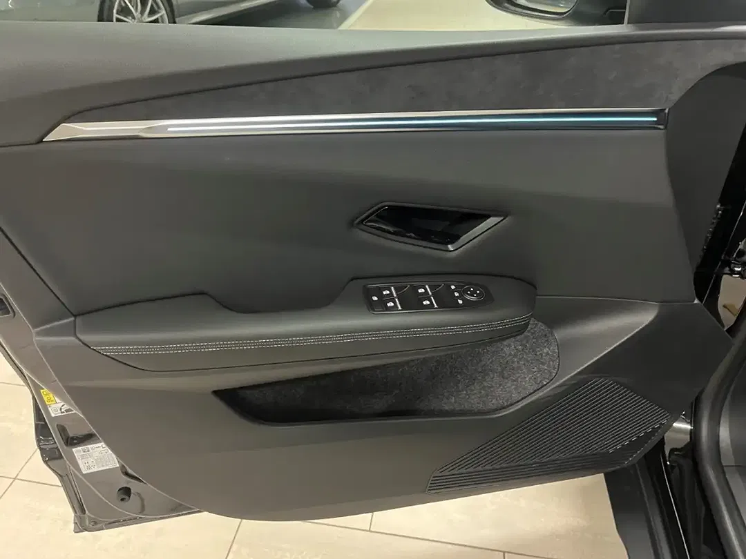 Mitsubishi Eclipse Cross Diamant Top - Thumbnail 7