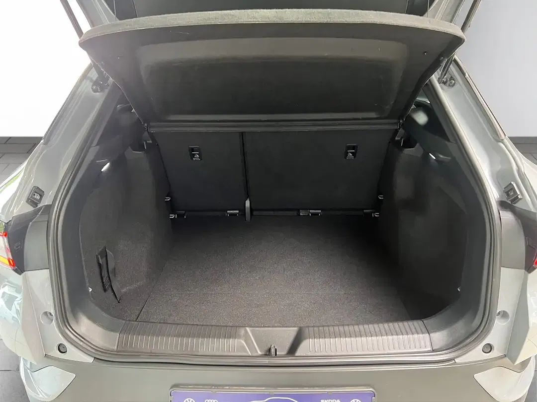 Volkswagen ID.4 Pro Performance - Thumbnail 8
