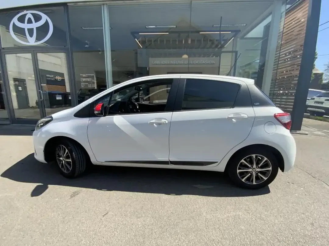 Toyota Yaris - Thumbnail 4