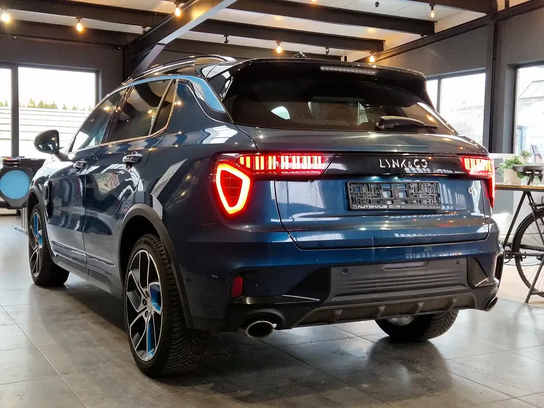 Lynk & Co 01 - Thumbnail 5