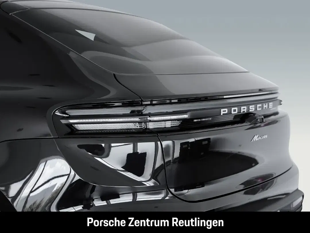 Porsche Macan - Thumbnail 12