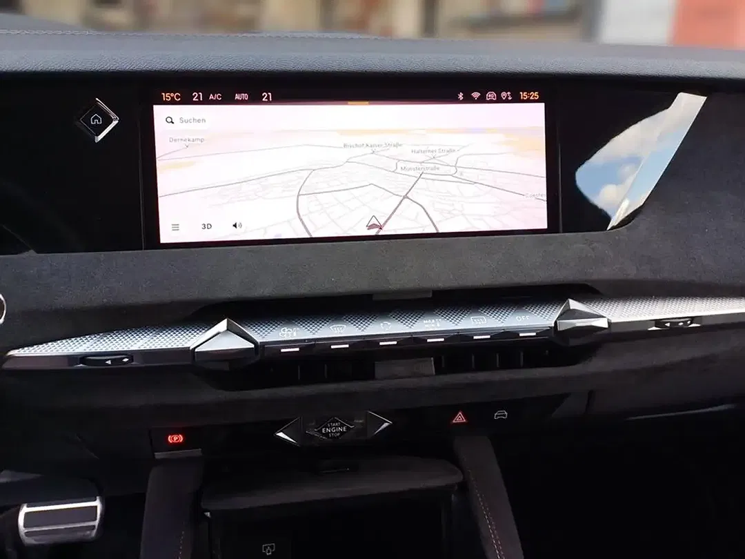 DS Automobiles DS 4 - Thumbnail 11