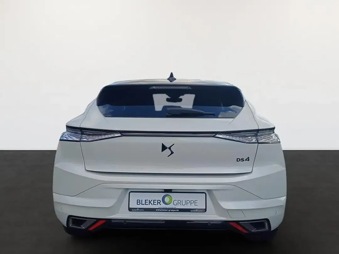 DS Automobiles DS 4 - Thumbnail 3