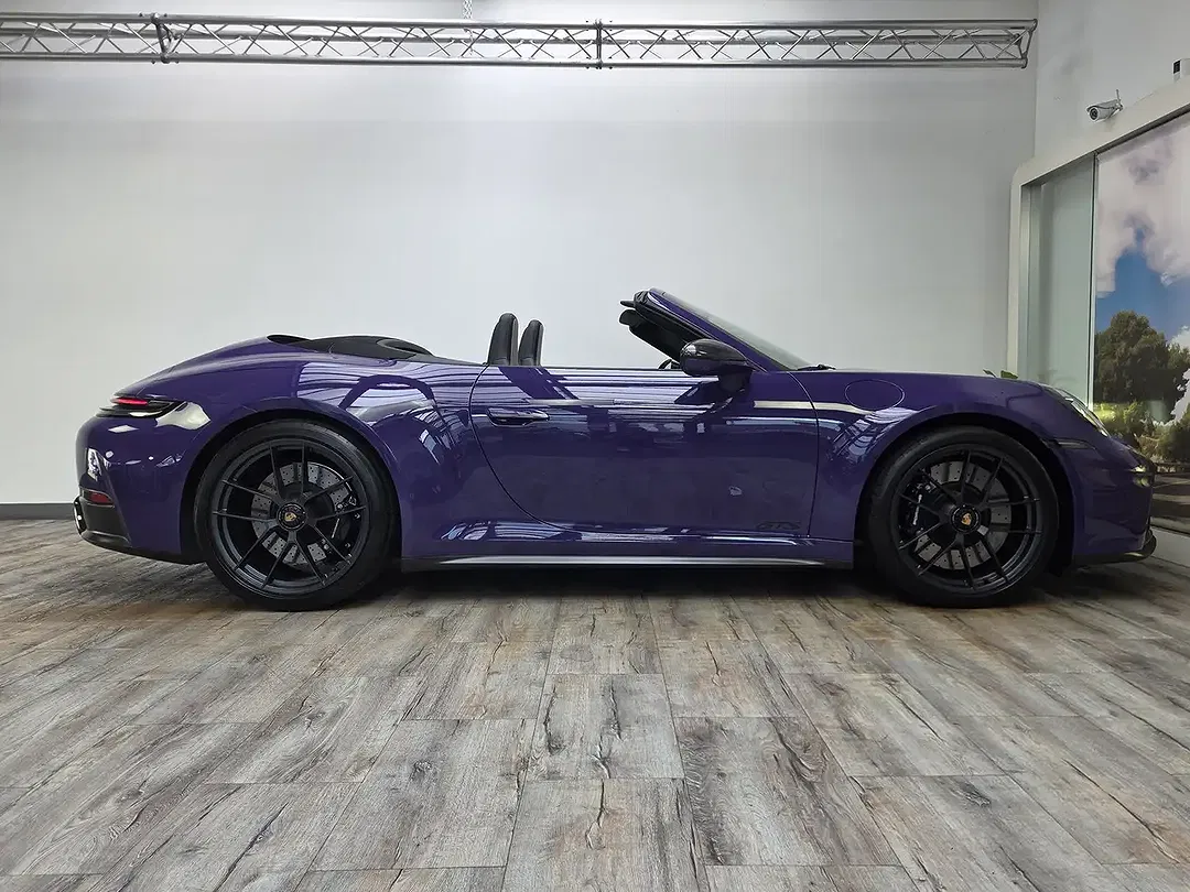 Porsche 992 GTS - Thumbnail 4