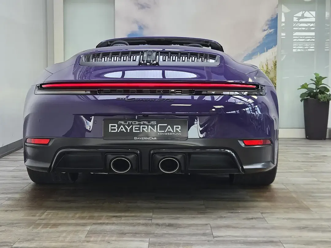 Porsche 992 GTS - Thumbnail 5