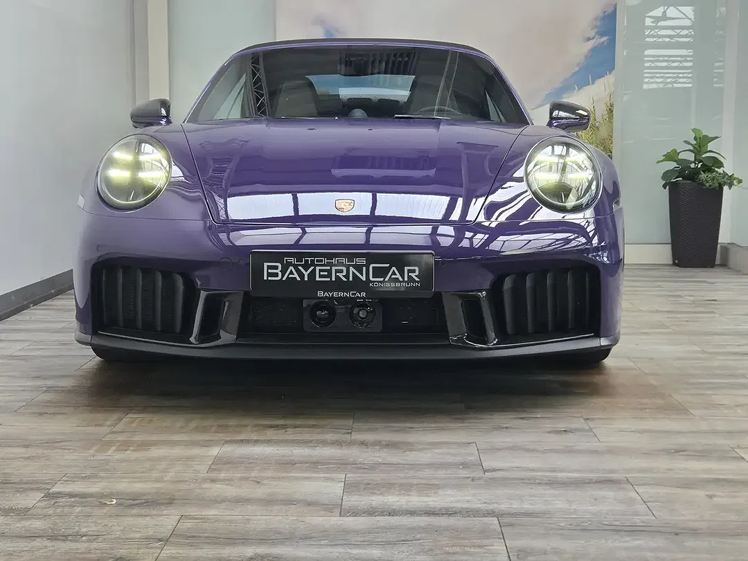 Porsche 992 GTS - Thumbnail 7