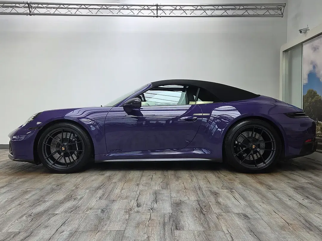 Porsche 992 GTS - Thumbnail 9