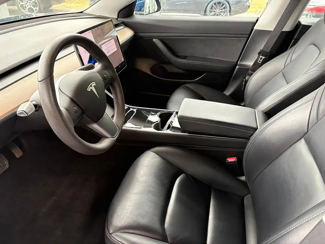 Tesla Model 3 RWD Standard Range Plus - Thumbnail 10