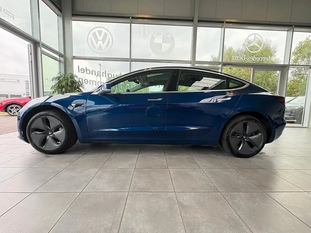 Tesla Model 3 RWD Standard Range Plus - foto 2