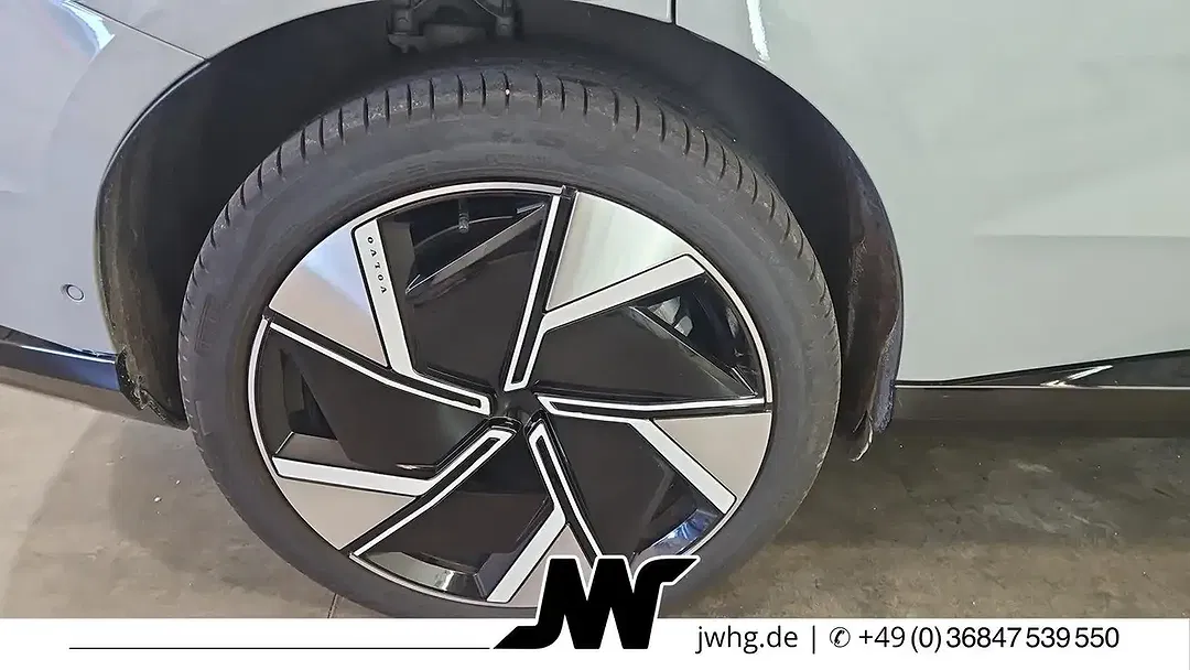 Volvo EX90 Ultra - Thumbnail 3