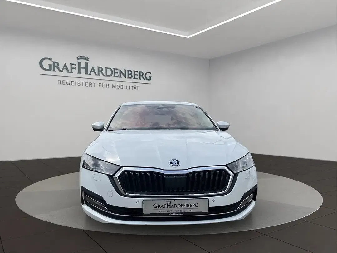 Skoda Octavia 2.0 TDI DSG Style - Thumbnail 3