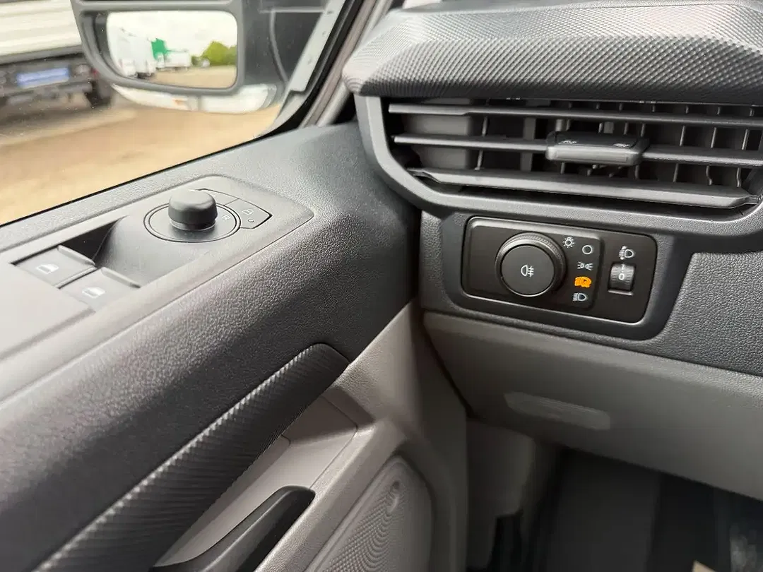 Ford Transit Custom - Thumbnail 13