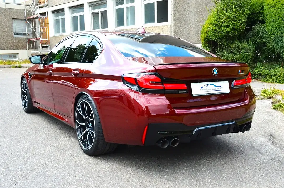 BMW M5 Competition - foto 2