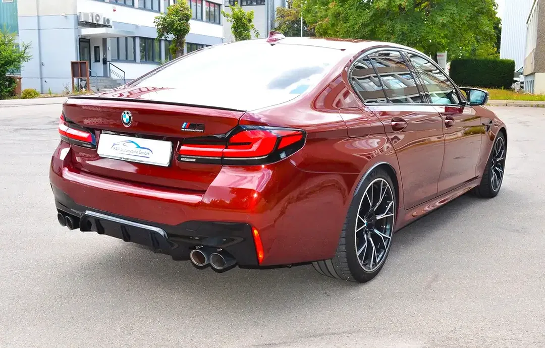 BMW M5 Competition - Thumbnail 3
