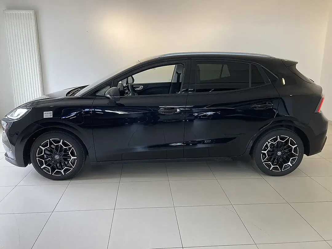 MG MG4 EV Urban Luxury - Thumbnail 4