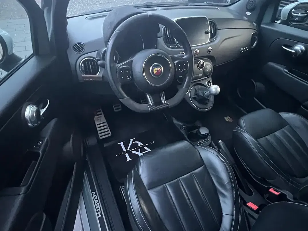 Abarth 695 70th Anniversario - Thumbnail 12