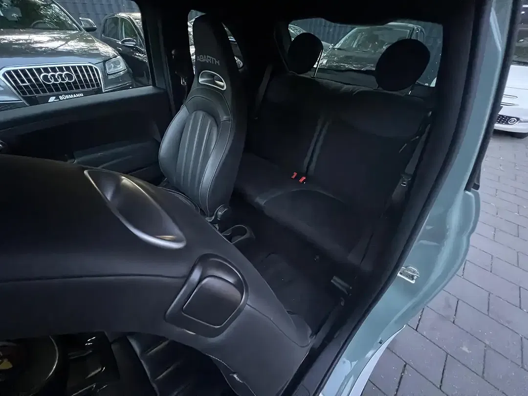 Abarth 695 70th Anniversario - foto 15