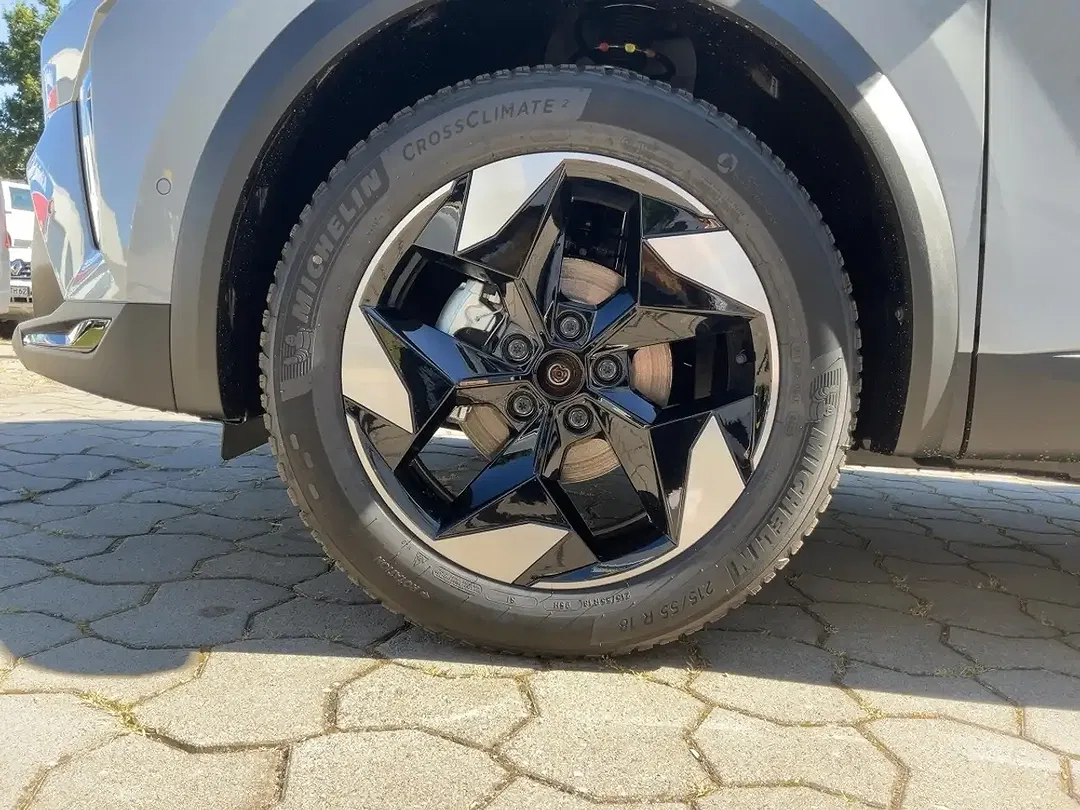 Renault Captur TCe Techno - Thumbnail 3