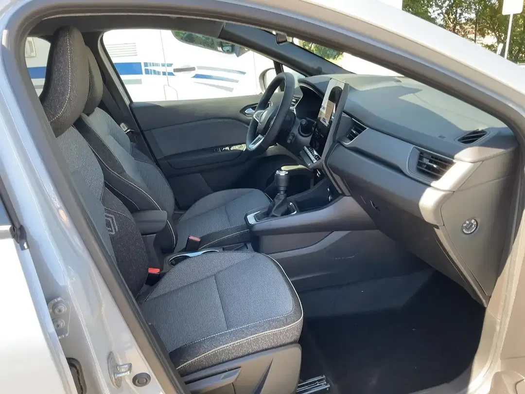 Renault Captur TCe Techno - Thumbnail 7