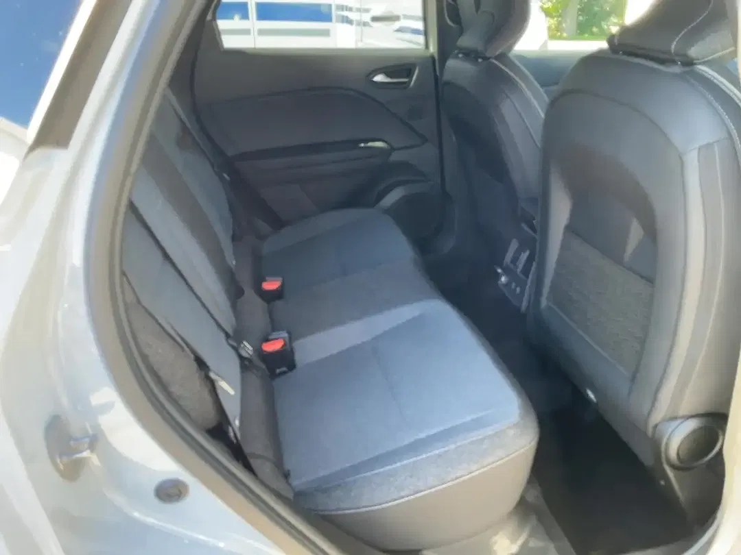 Renault Captur TCe Techno - Thumbnail 8