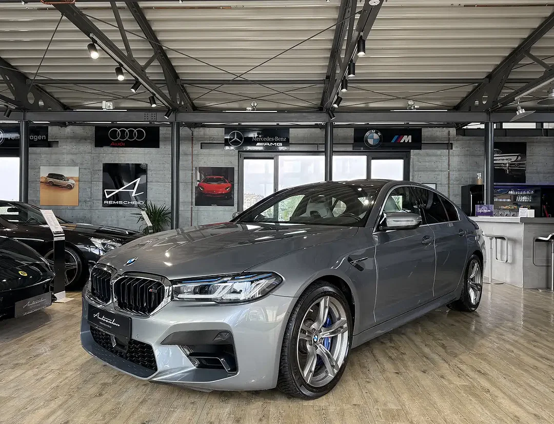 BMW M5 - Afbeelding 1