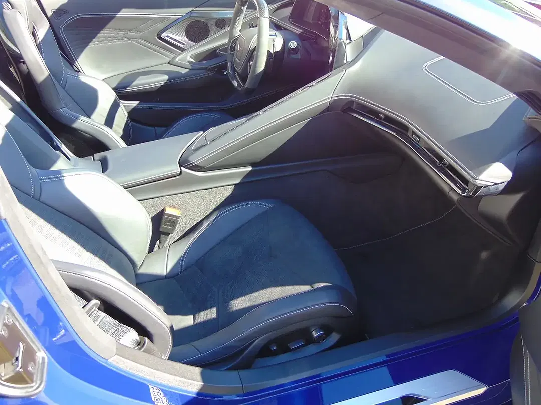 Corvette C8 E-Ray 3LZ - Thumbnail 10