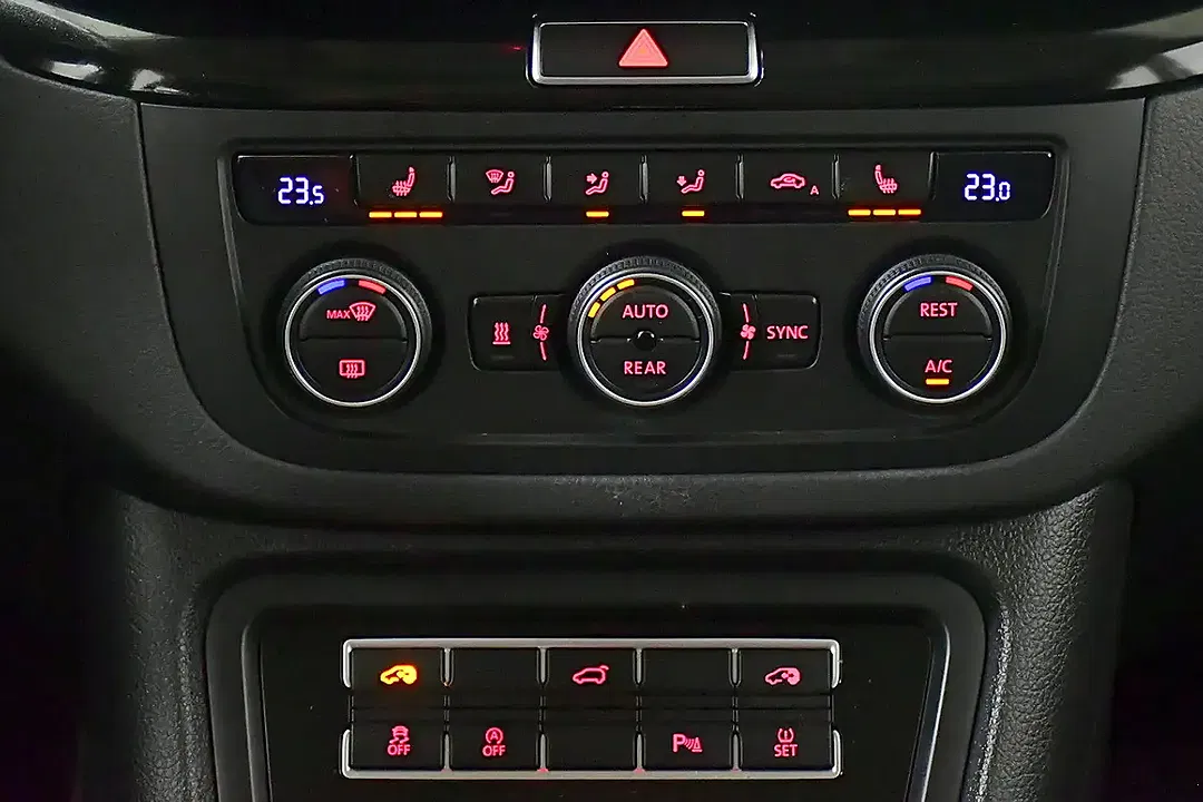 SEAT Alhambra 2.0 TDI DSG Executive - Thumbnail 19