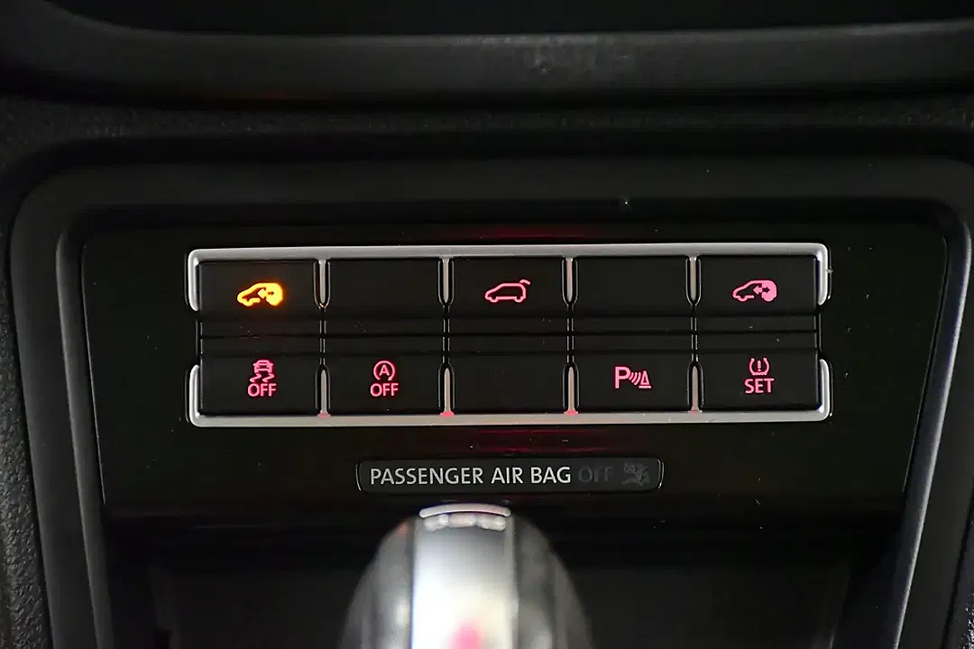 SEAT Alhambra 2.0 TDI DSG Executive - Thumbnail 23