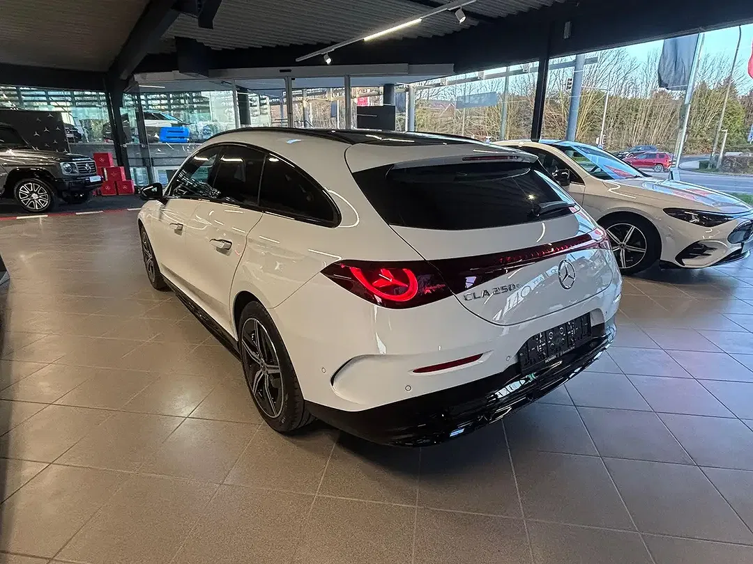 Mercedes-Benz CLA 250 - Thumbnail 5