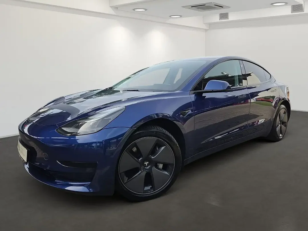 Tesla Model 3 RWD - Afbeelding 1