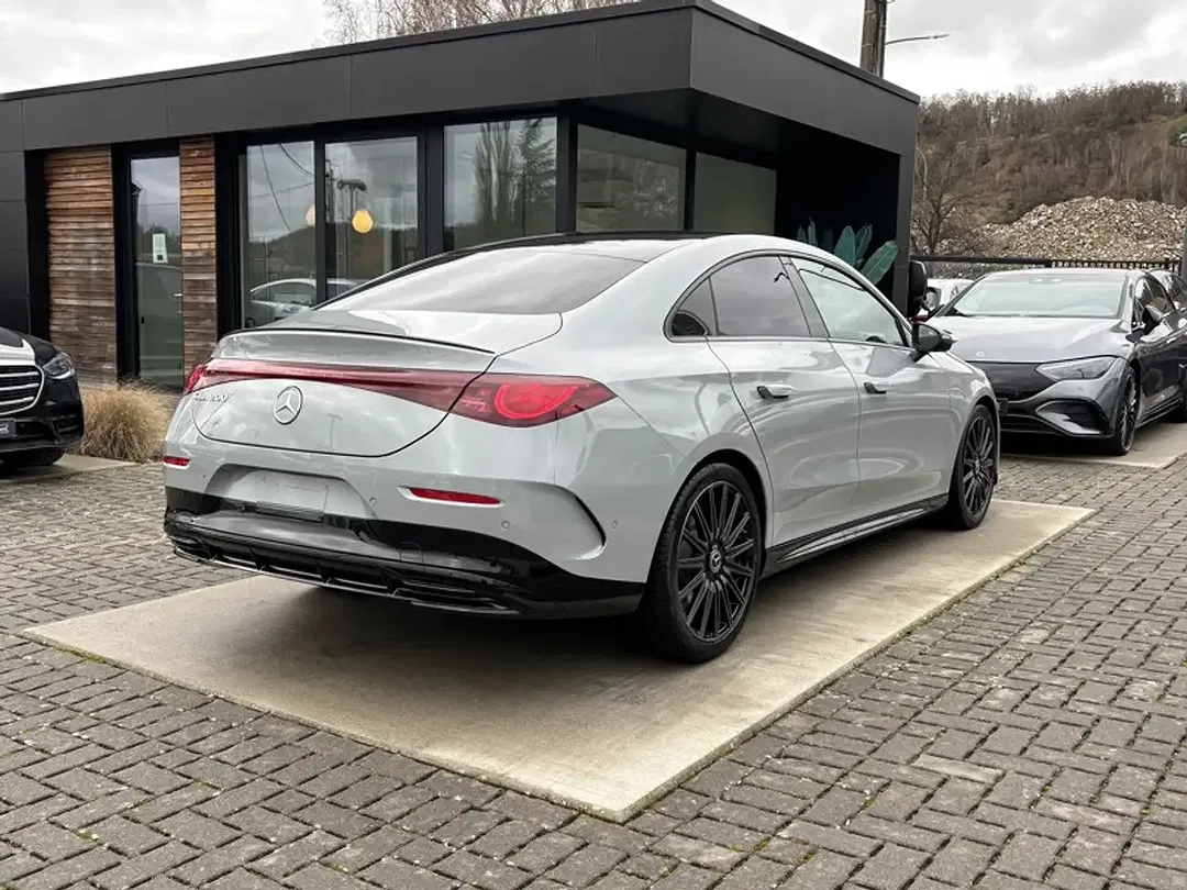 Mercedes-Benz CLA 200 AMG Line - Thumbnail 6