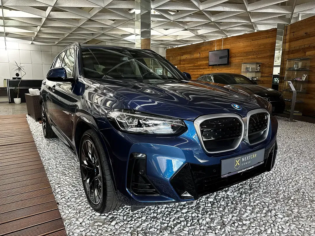 BMW X3 - Thumbnail 2