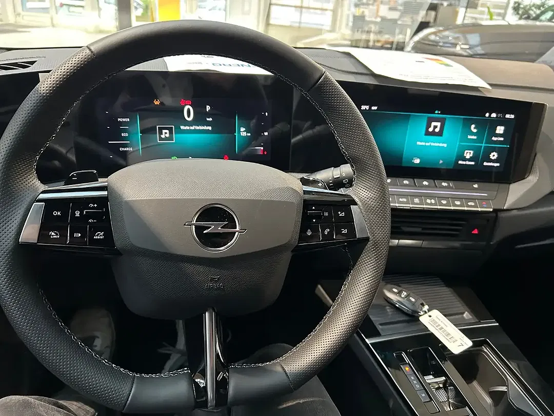 Opel Astra Hybrid 1.2 GS - Thumbnail 11