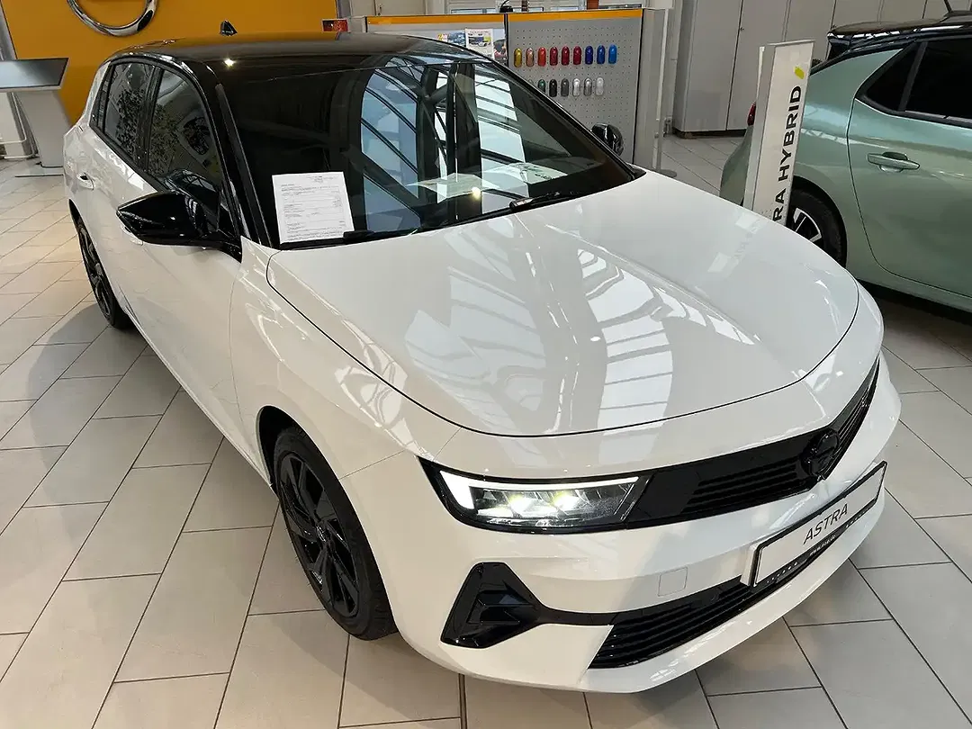 Opel Astra Hybrid 1.2 GS - Thumbnail 2