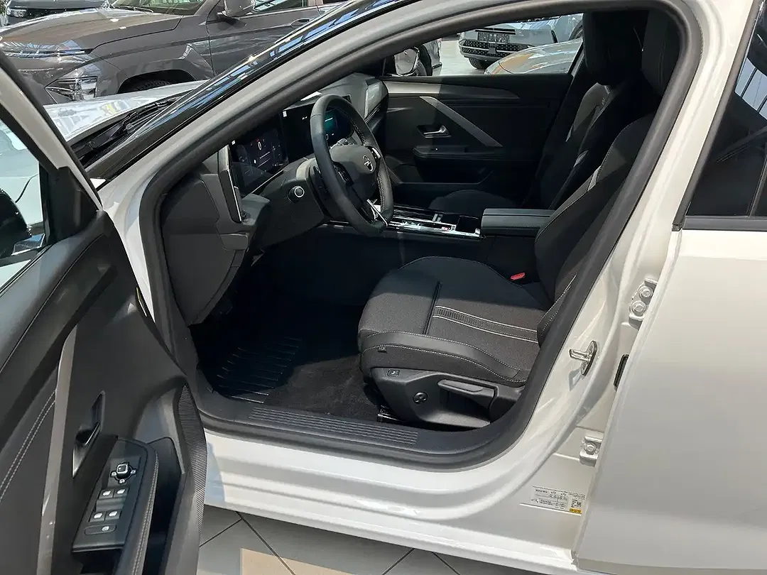 Opel Astra Hybrid 1.2 GS - Thumbnail 8