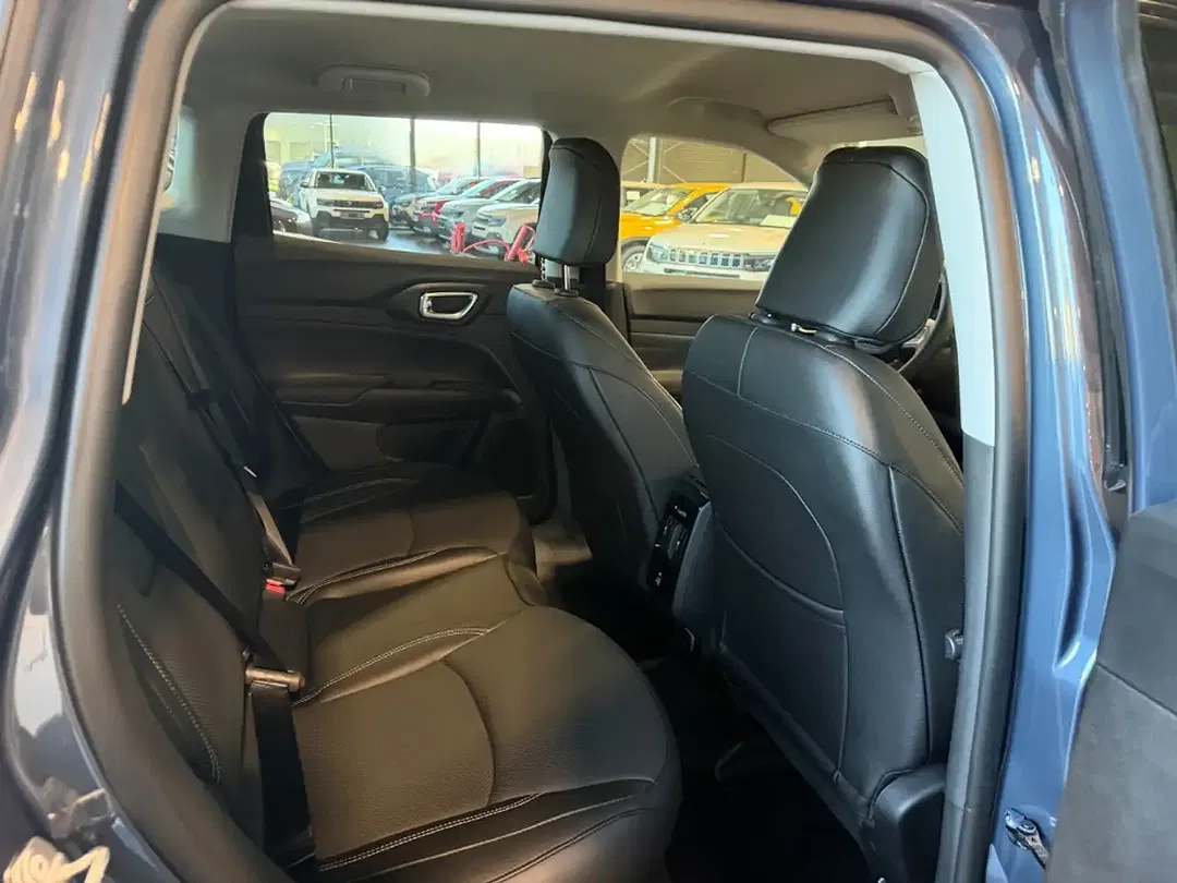 Jeep Compass MHEV Summit - Thumbnail 11