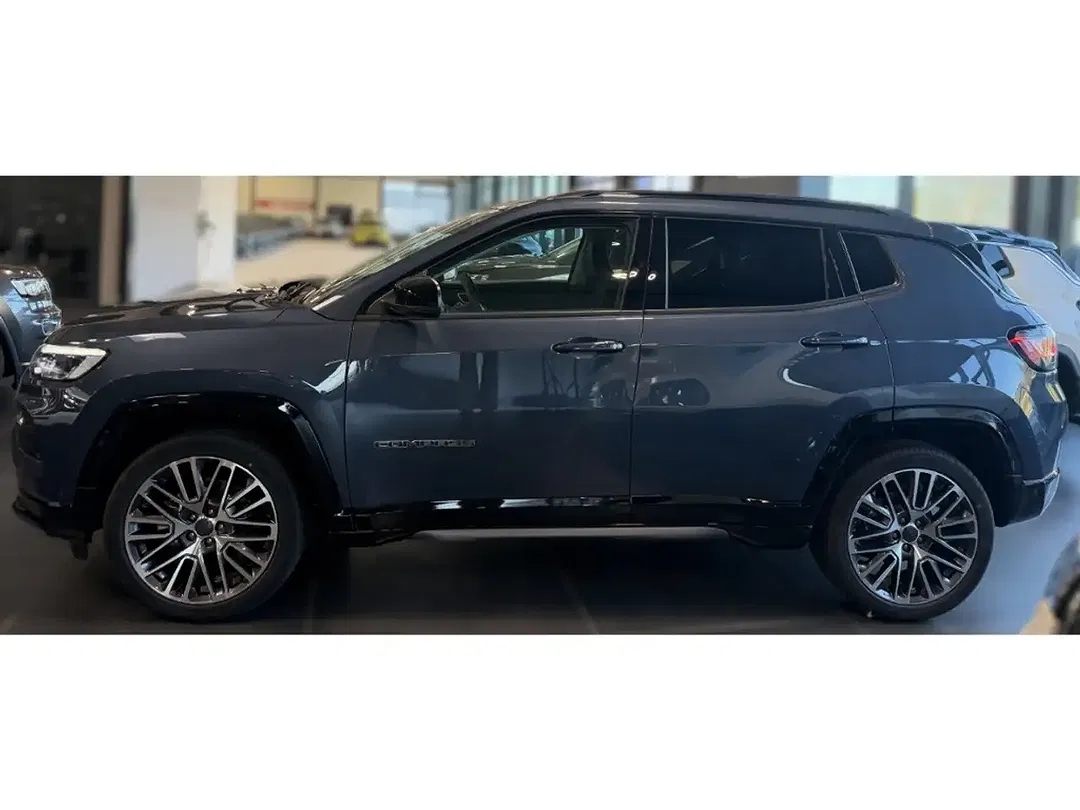 Jeep Compass MHEV Summit - Thumbnail 4