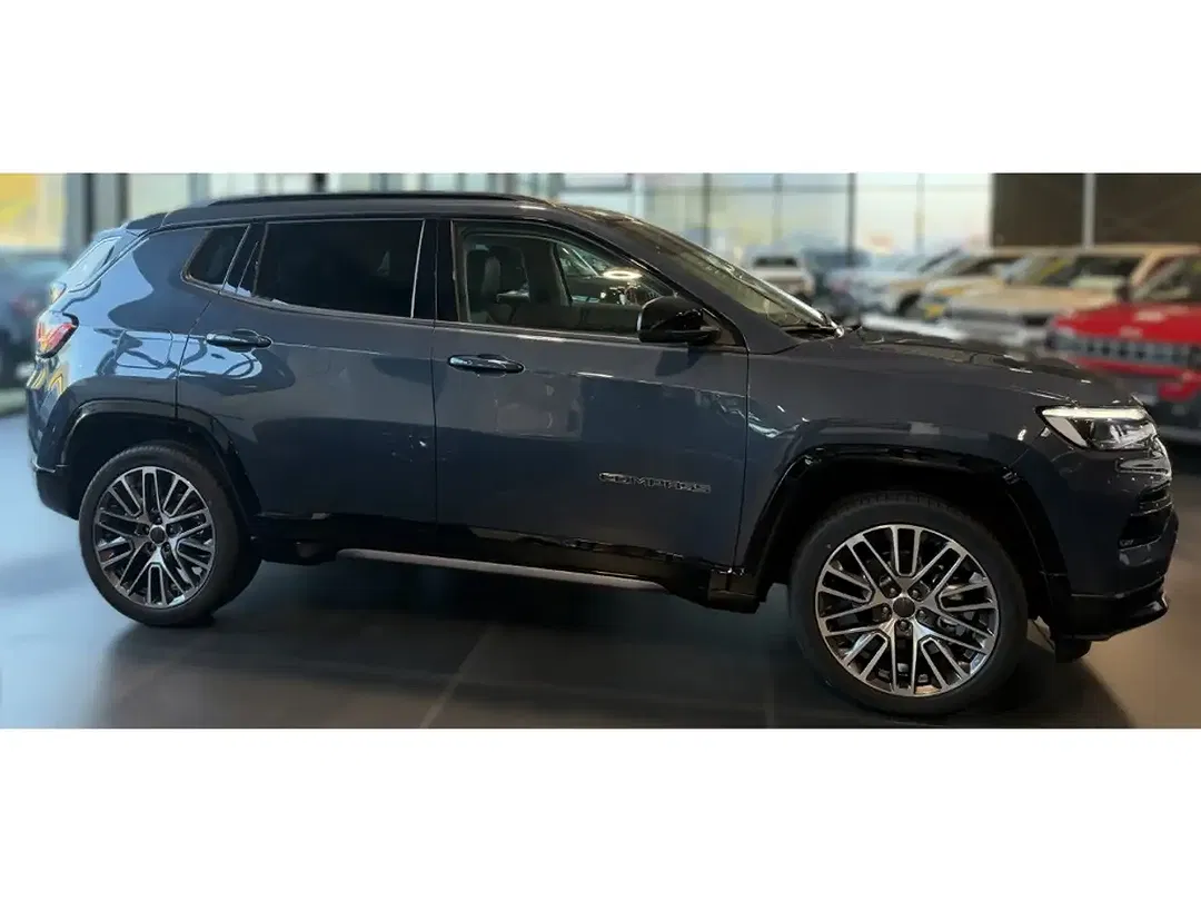Jeep Compass MHEV Summit - Thumbnail 5