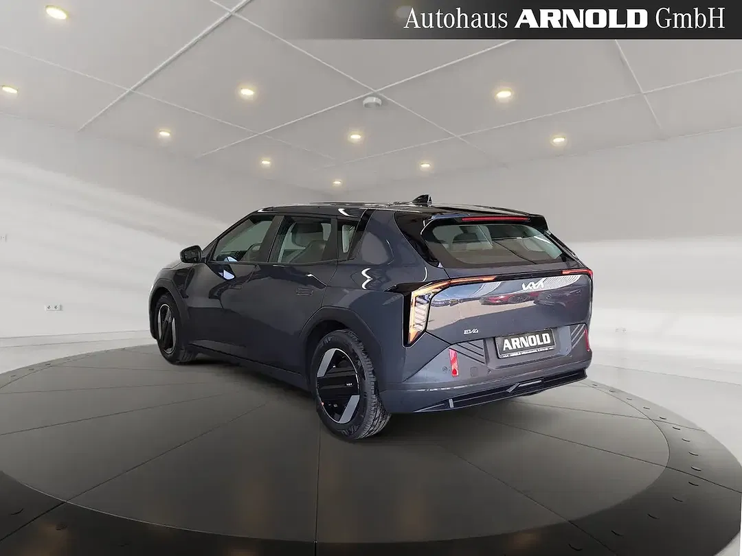 Kia EV4 Air - Thumbnail 3