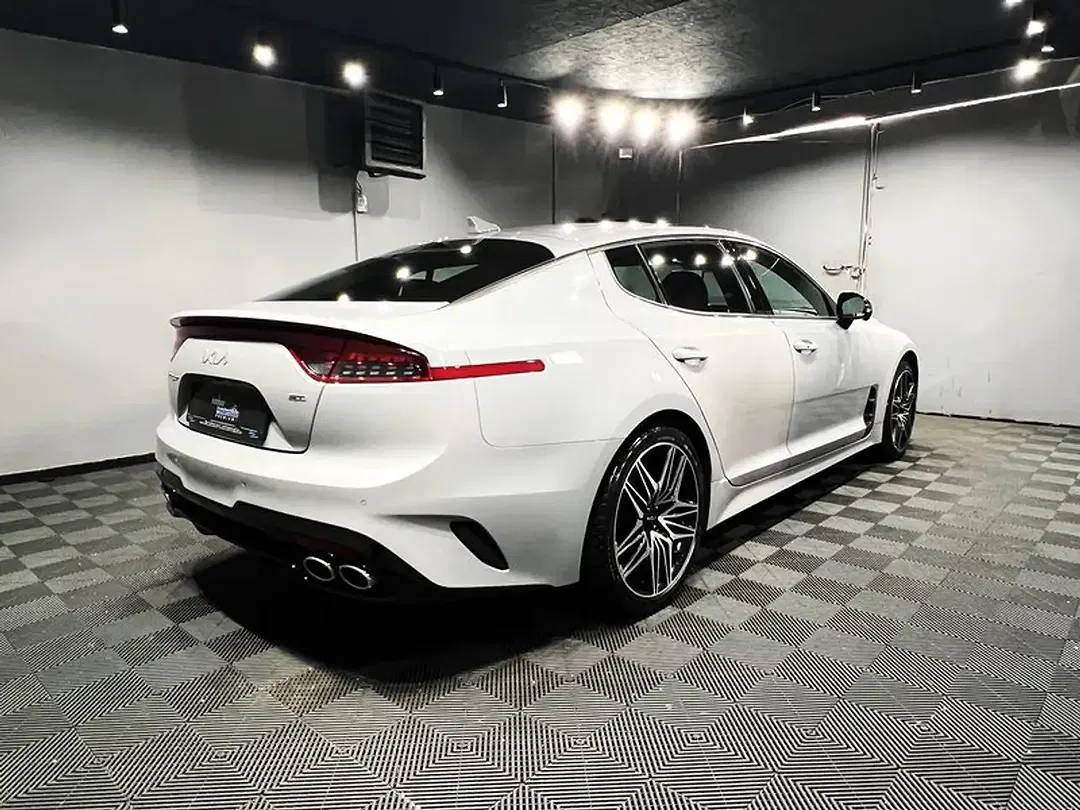 Kia Stinger 3.3 T-GDI GT - Thumbnail 4