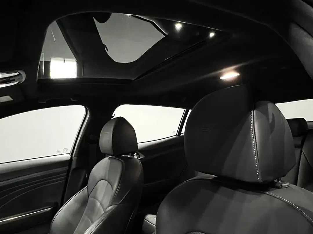 Kia Stinger 3.3 T-GDI GT - Thumbnail 8