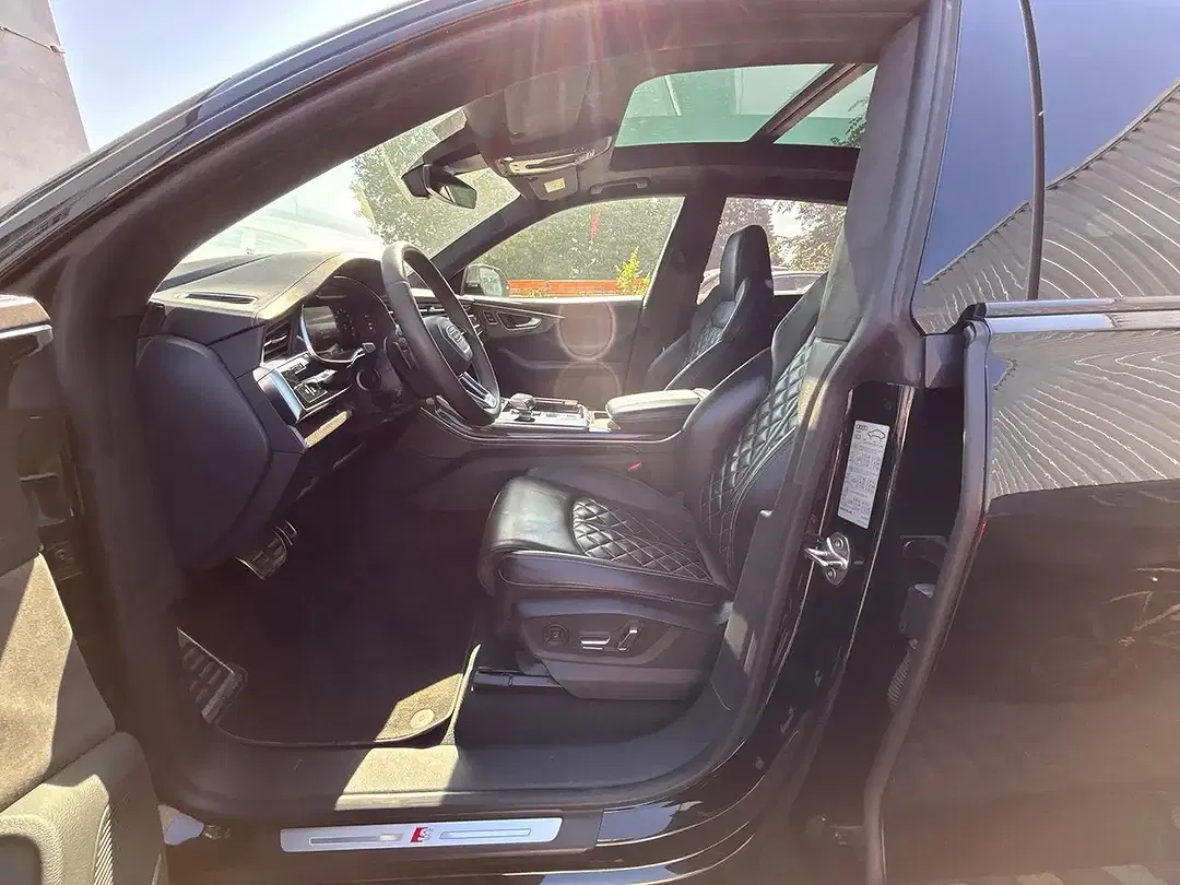 Audi SQ8 TFSI - Thumbnail 7