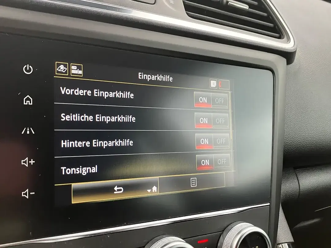 Renault Kadjar TCe EDC Limited - Thumbnail 11