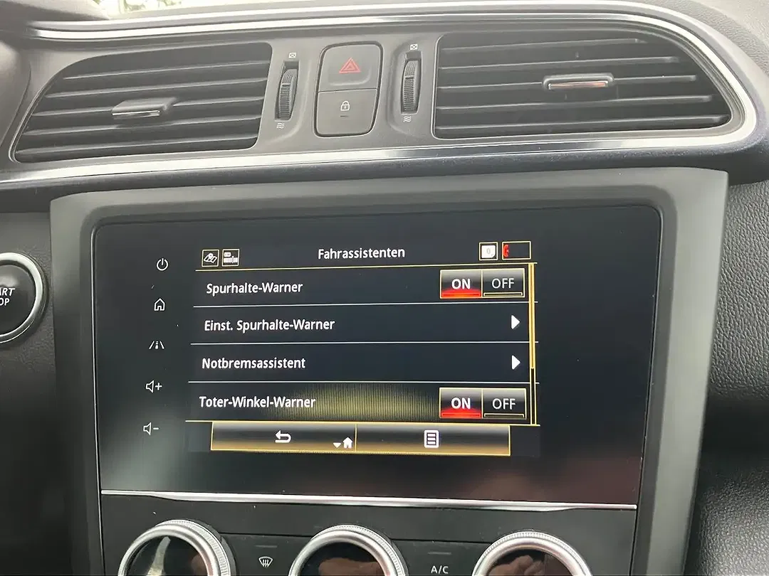 Renault Kadjar TCe EDC Limited - Thumbnail 12