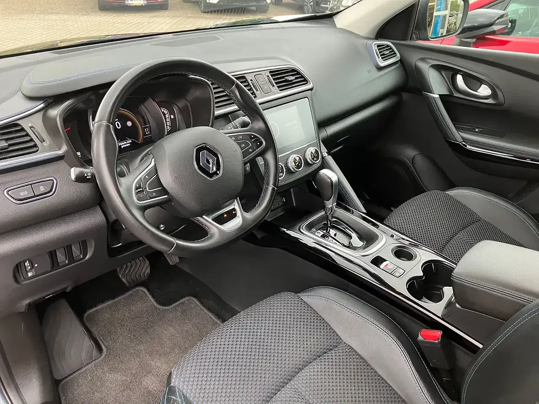 Renault Kadjar TCe EDC Limited - Thumbnail 6