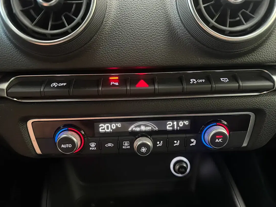 Audi A3 30 TFSI Sportback - Thumbnail 10