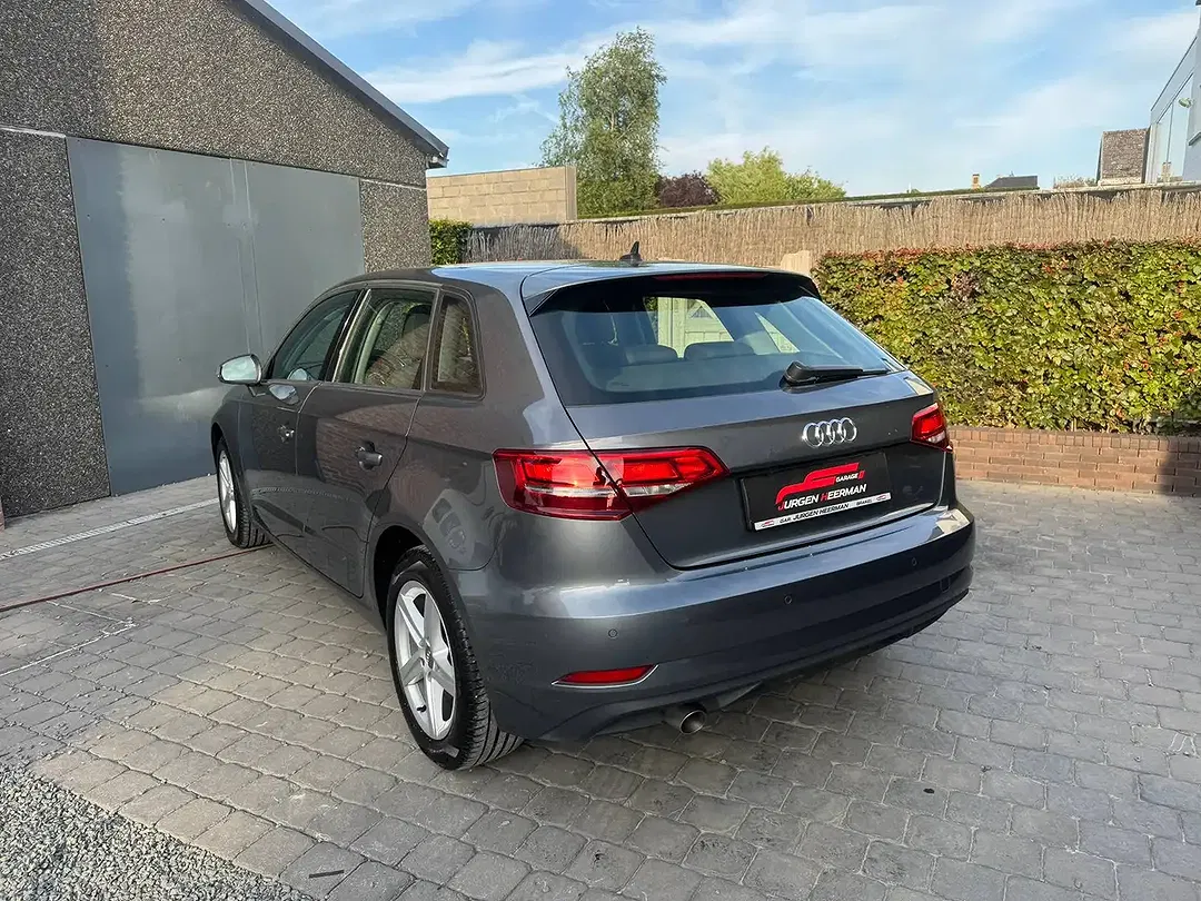 Audi A3 30 TFSI Sportback - Thumbnail 4